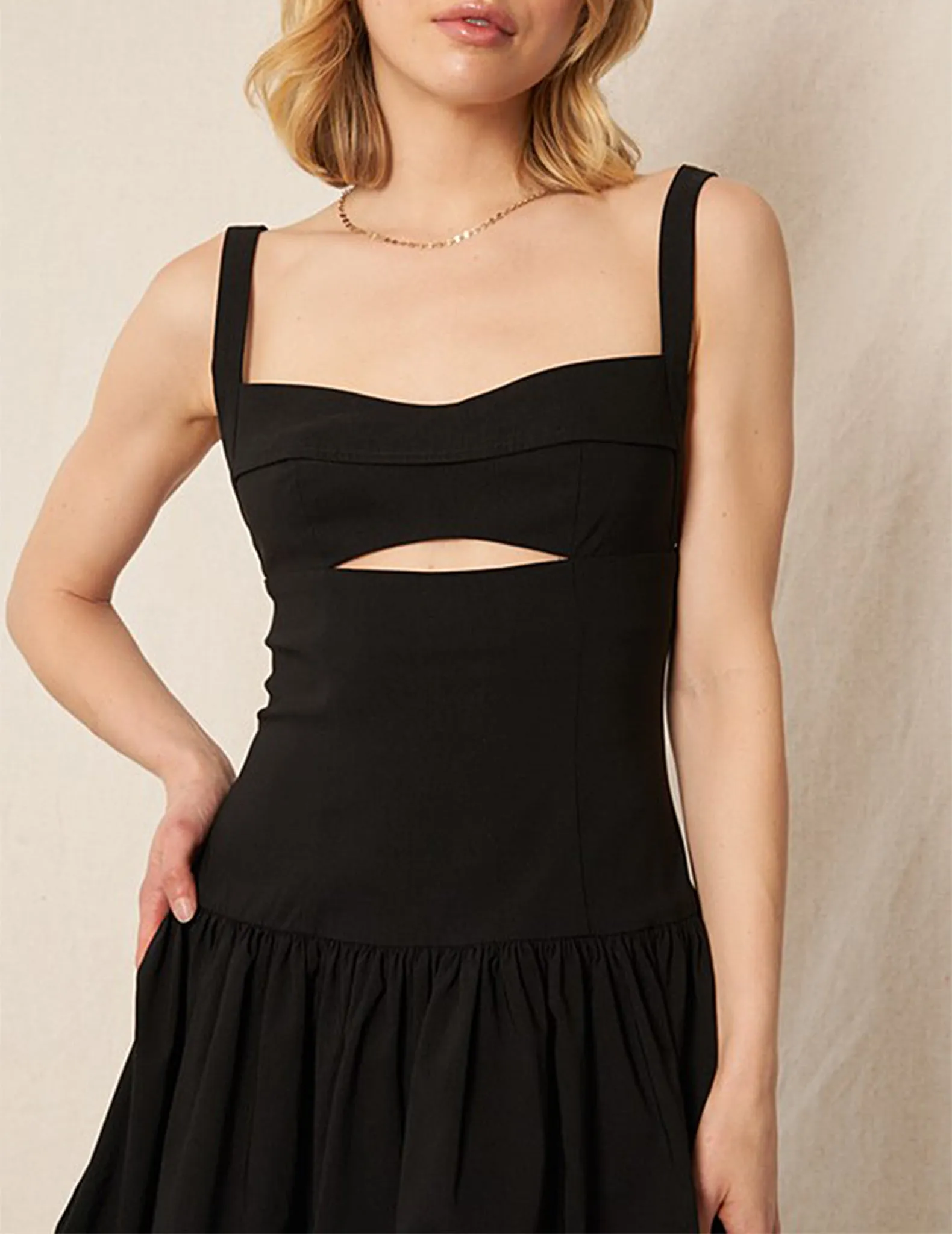 Gillian Black Bubble Hem Mini Dress