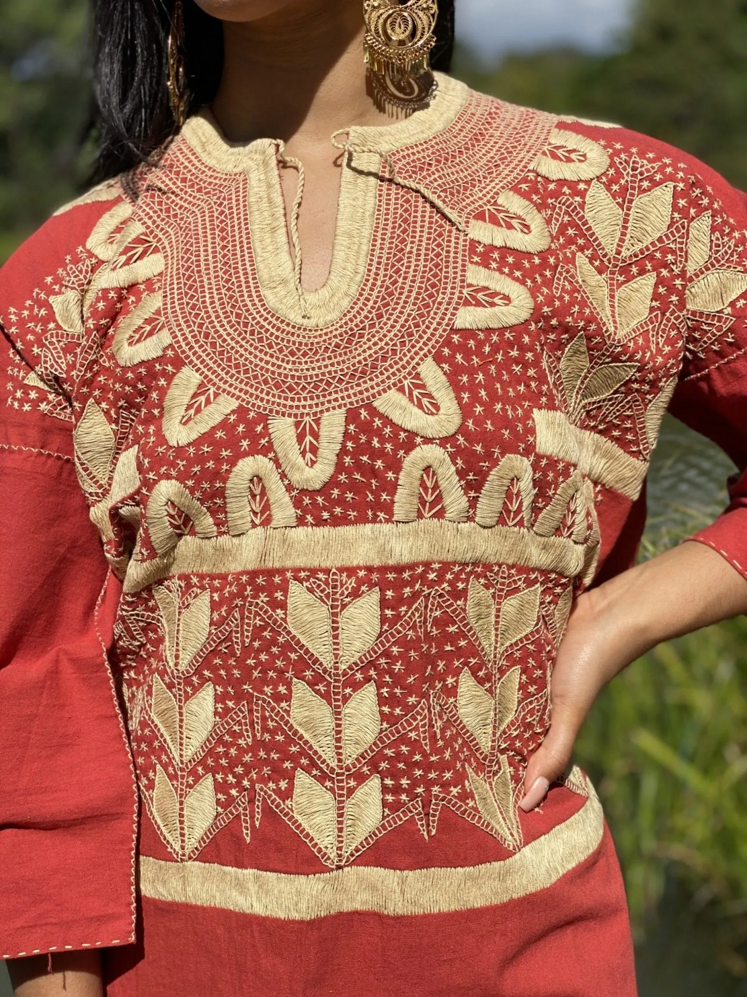 Traditional Mexican Golden Embroidered 3/4 Sleeve Blouse. Blusa Milpas Dorada